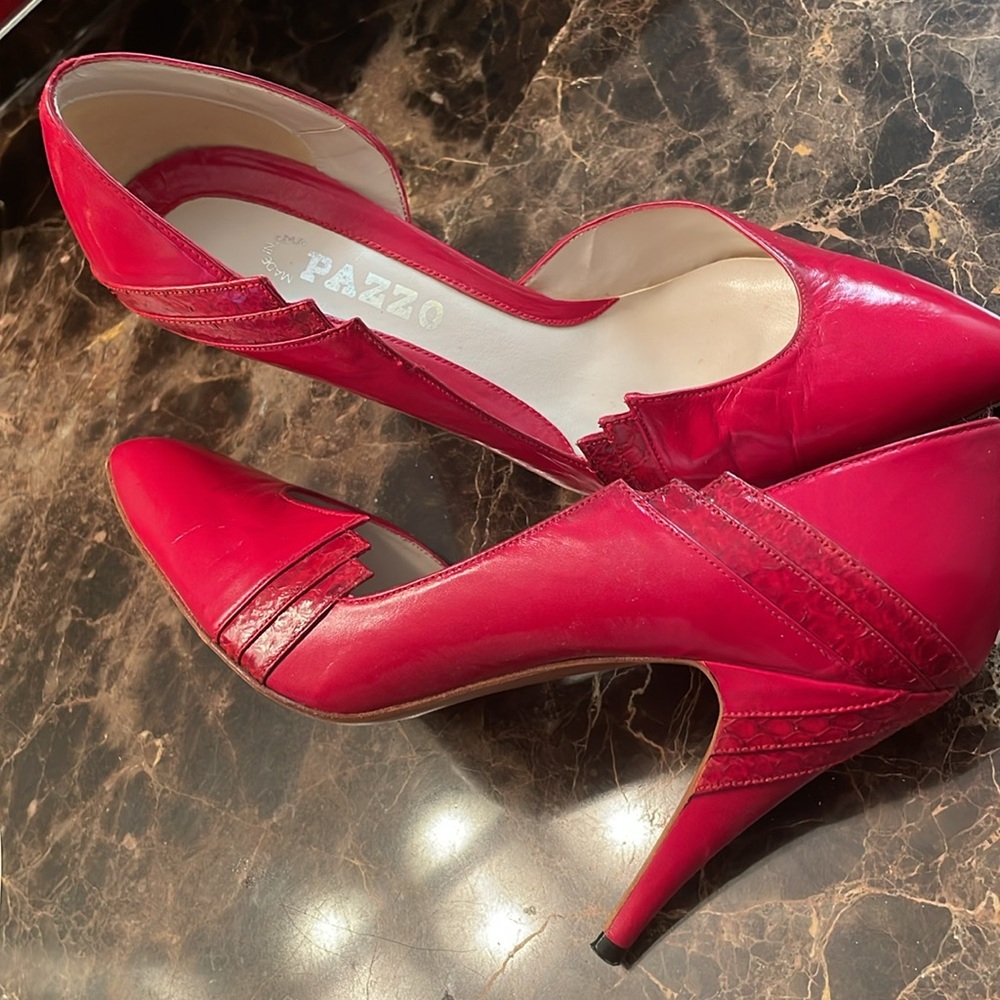 Vintage red Spanish leather heels